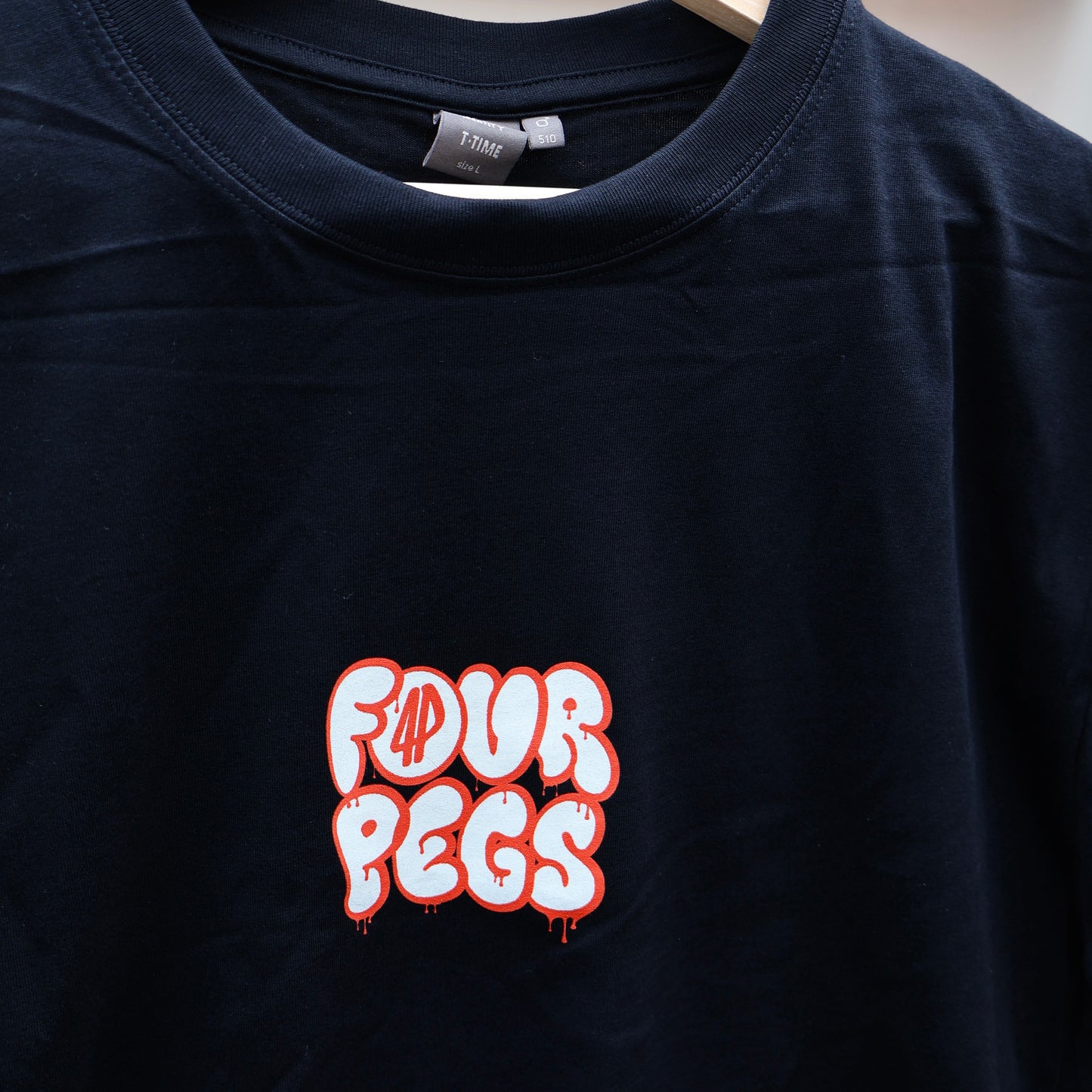 Fourpegsbmx Graffiti Logo T-Shirt Black/Red/White