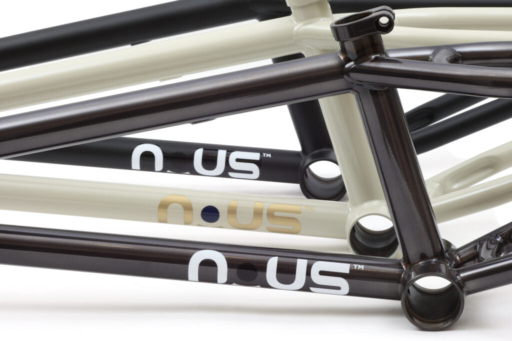 Nous Raw V3 18.6” Matte Black Rahmen / Frame Flatland