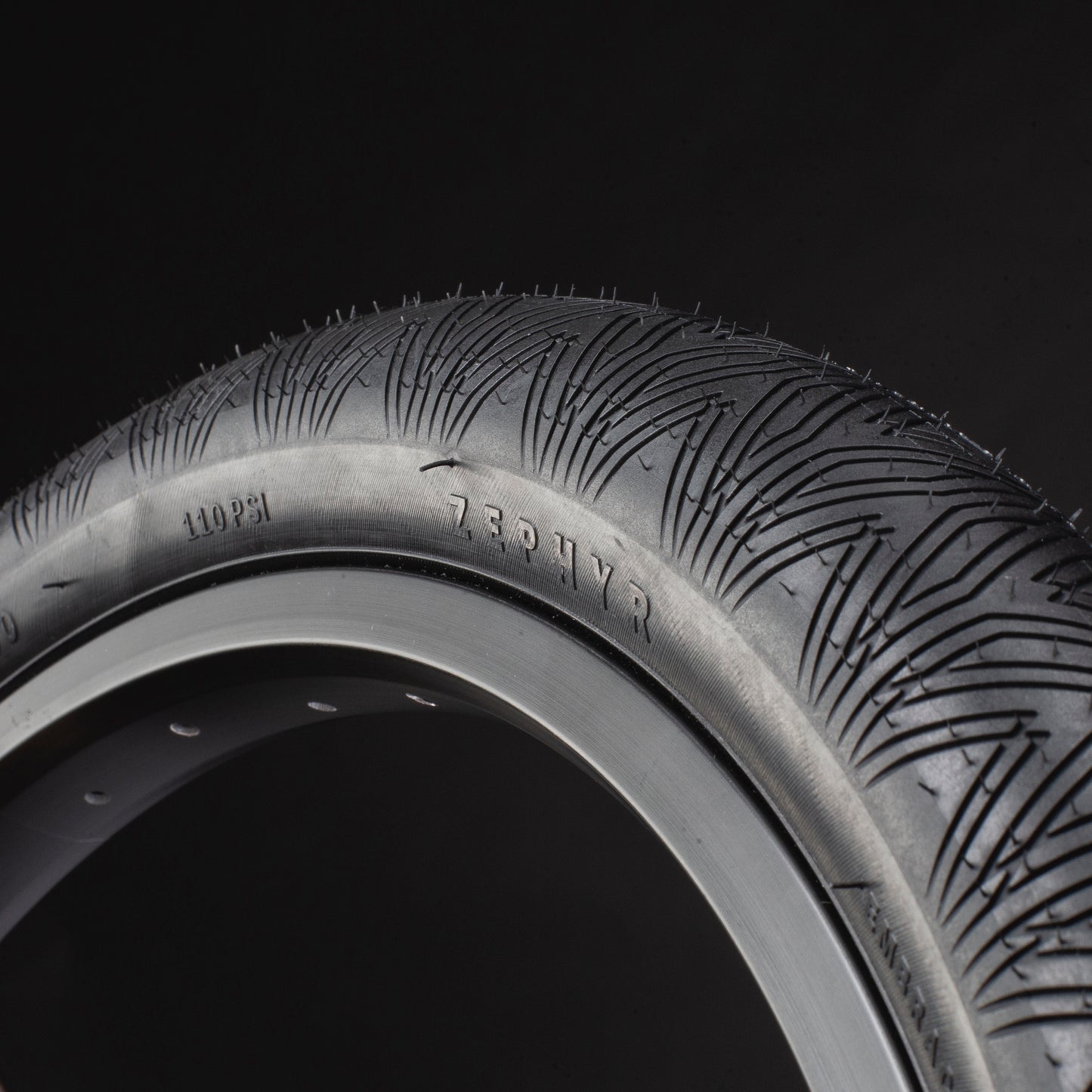 Heresy Zephyr 1.9" Wire Reifen / Tire Black