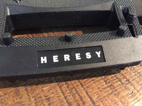 Heresy Arrow Pedals Black